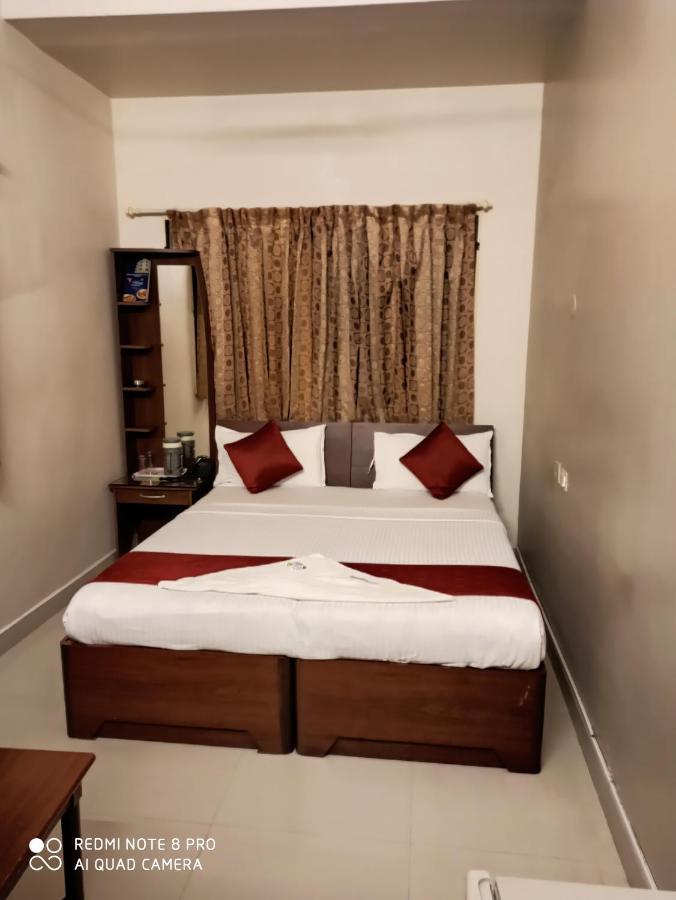 Hotel I-Way Residency Perungudi Chennai Exterior photo